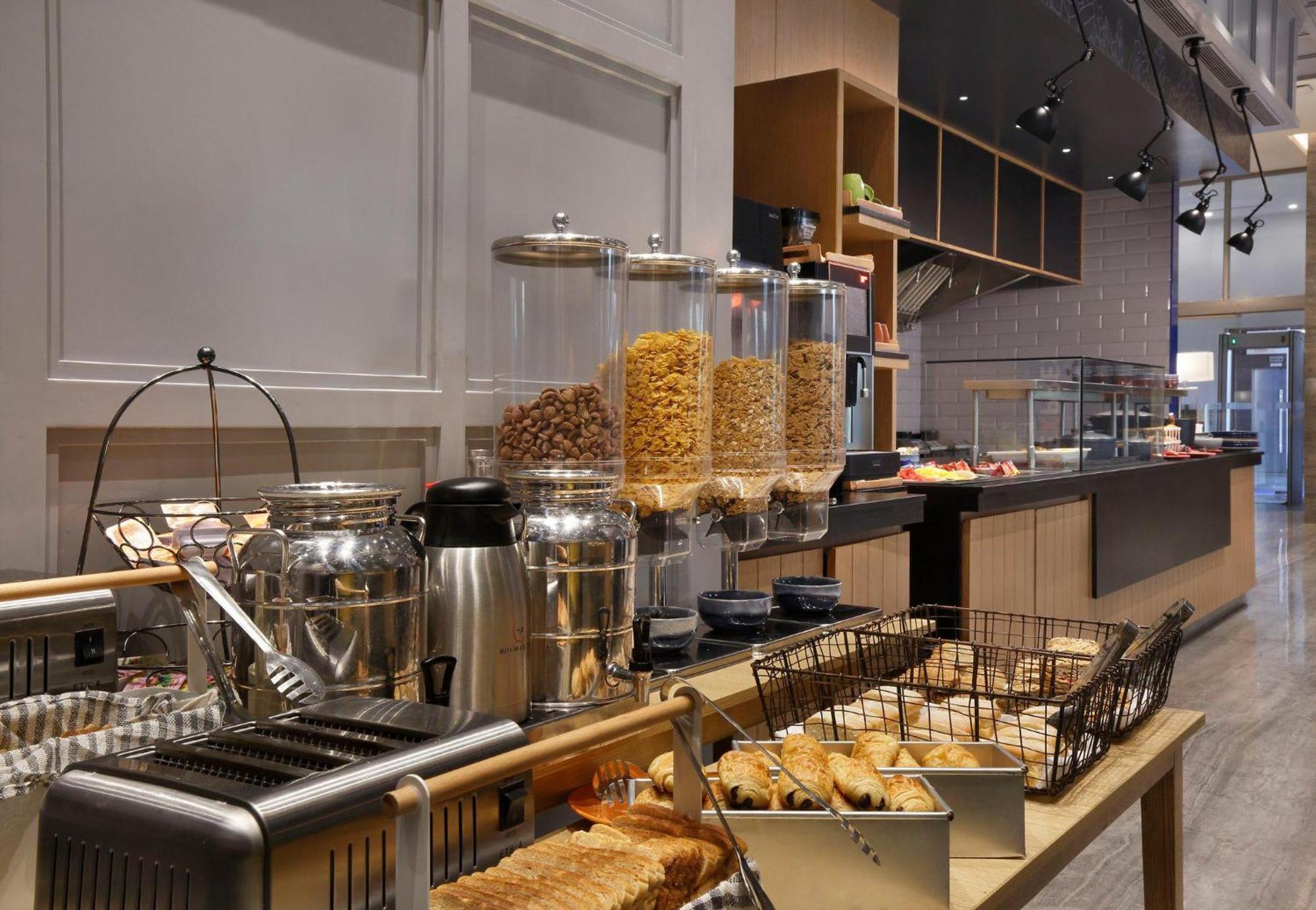 Holiday Inn Express Greater Noida Knowledge Park By Ihg Экстерьер фото